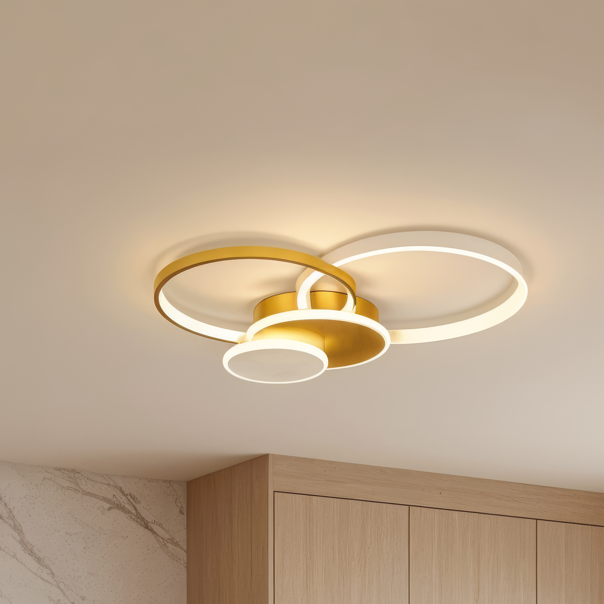 LED lustr s dálkovým ovládáním KILLIAN 80W, 4 kruhy, studené/teplé/neutrální světlo, stmívatelné, zlaté LED lustry s dálkovým ovládáním Výchozí název Alessandro Design