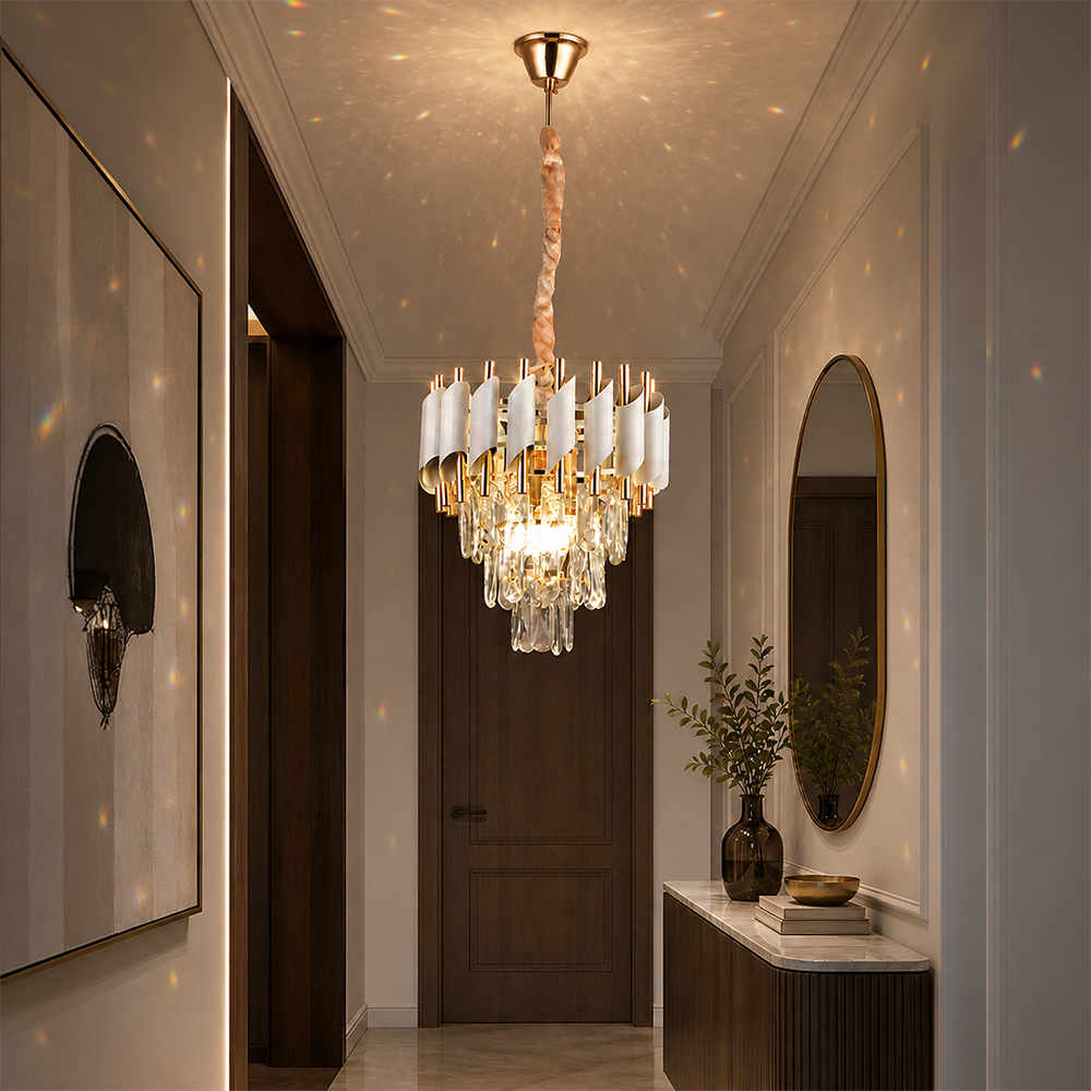 Křišťálový lustr VERSAILLES Petito 3xE14, průměr 30 cm, lesklá zlatá a bílá, nastavitelná výška, kov a křišťálové křišťálové lustry Výchozí název Alessandro Design