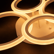 LED lustr s dálkovým ovládáním BETTY 43W, 4 kruhy, studené/teplé/neutrální světlo, stmívatelné, bílý LED lustr s dálkovým ovládáním Výchozí název Alessandro Design