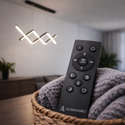 Závěsný LED lustr s dálkovým ovládáním ZIGZAG 27W, studené/teplé/neutrální světlo, stmívatelné, černé, výškově nastavitelné LED lustry s dálkovým ovládáním Výchozí název Alessandro Design