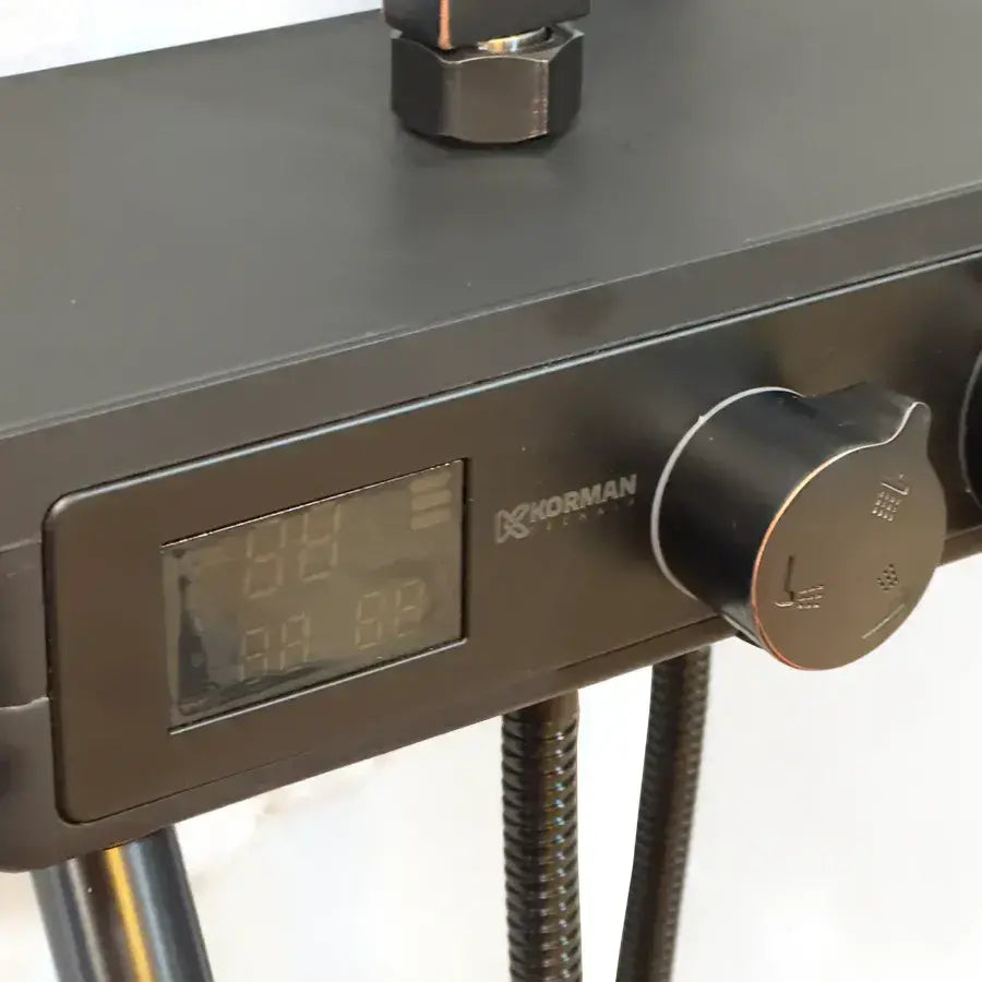 Černý nerezový LCD displej sprchový sloup SJG/008 Výchozí název Alessandro Design