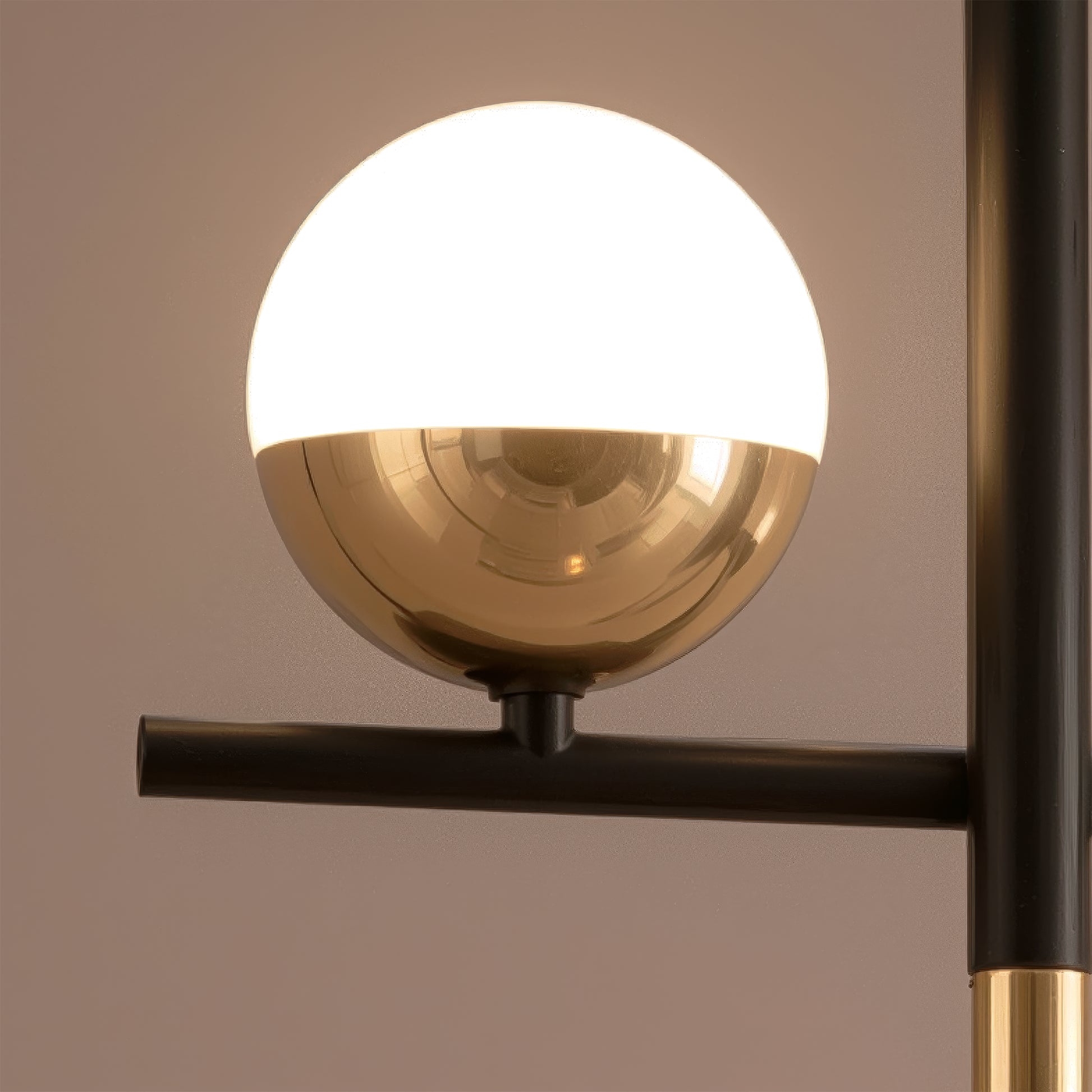 Závěsný LED lustr s dálkovým ovládáním DAMARA 44W, studené/teplé/neutrální světlo, stmívatelné, černé, výškově nastavitelné LED lustry s dálkovým ovládáním Výchozí název Alessandro Design
