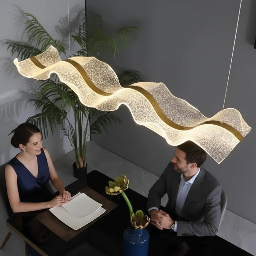 LED lustr s dálkovým ovládáním, závěsné AMI 63W, lineární, studené/teplé/neutrální světlo, zlaté, výškově nastavitelné LED lustry s dálkovým ovládáním Výchozí název Alessandro Design