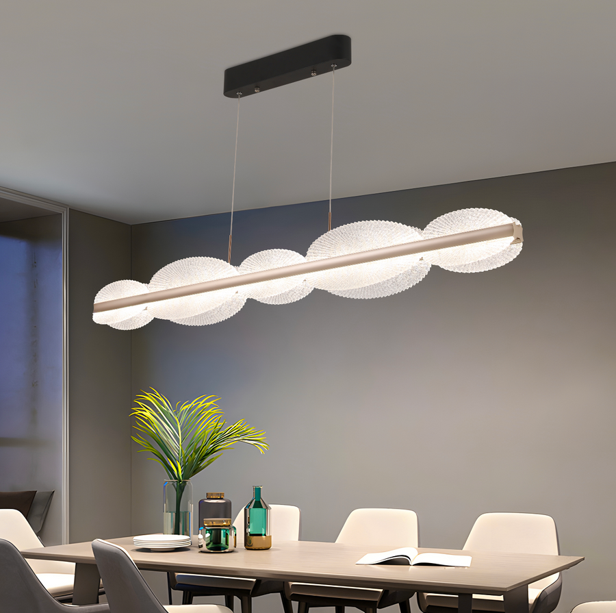 Závěsný LED lustr s dálkovým ovládáním ISOTTA 105W, studené/teplé/neutrální světlo 3000K/4000K/6000K, stmívatelné, nastavitelná výška, černá a stříbrná, kovové a křišťálové LED lustry s dálkovým ovládáním Výchozí název Alessandro Design