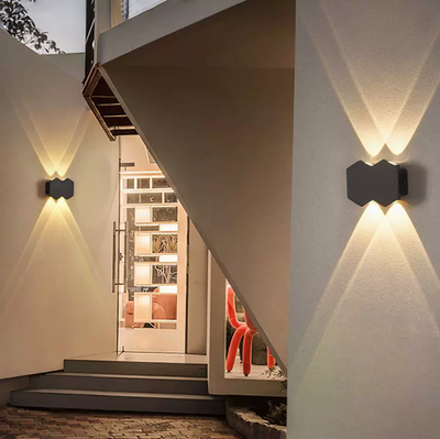 Venkovní a vnitřní nástěnné LED svítidlo, 4 zdroje x 1W, IP65, ABS, černá, 3000K