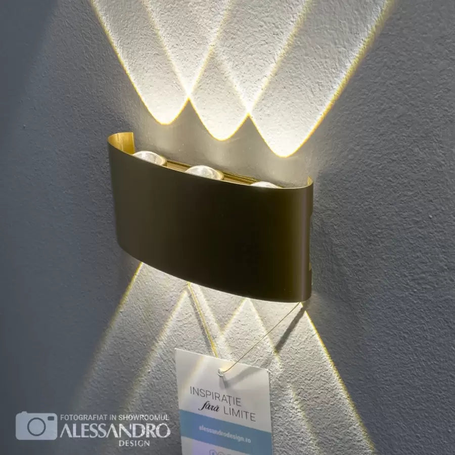 Venkovní a vnitřní nástěnné LED světlo Fantas, 6 zdrojů x 1W, IP65, metalíza, zlatá, 3000K Venkovní nástěnná světla Výchozí název Alessandro Design