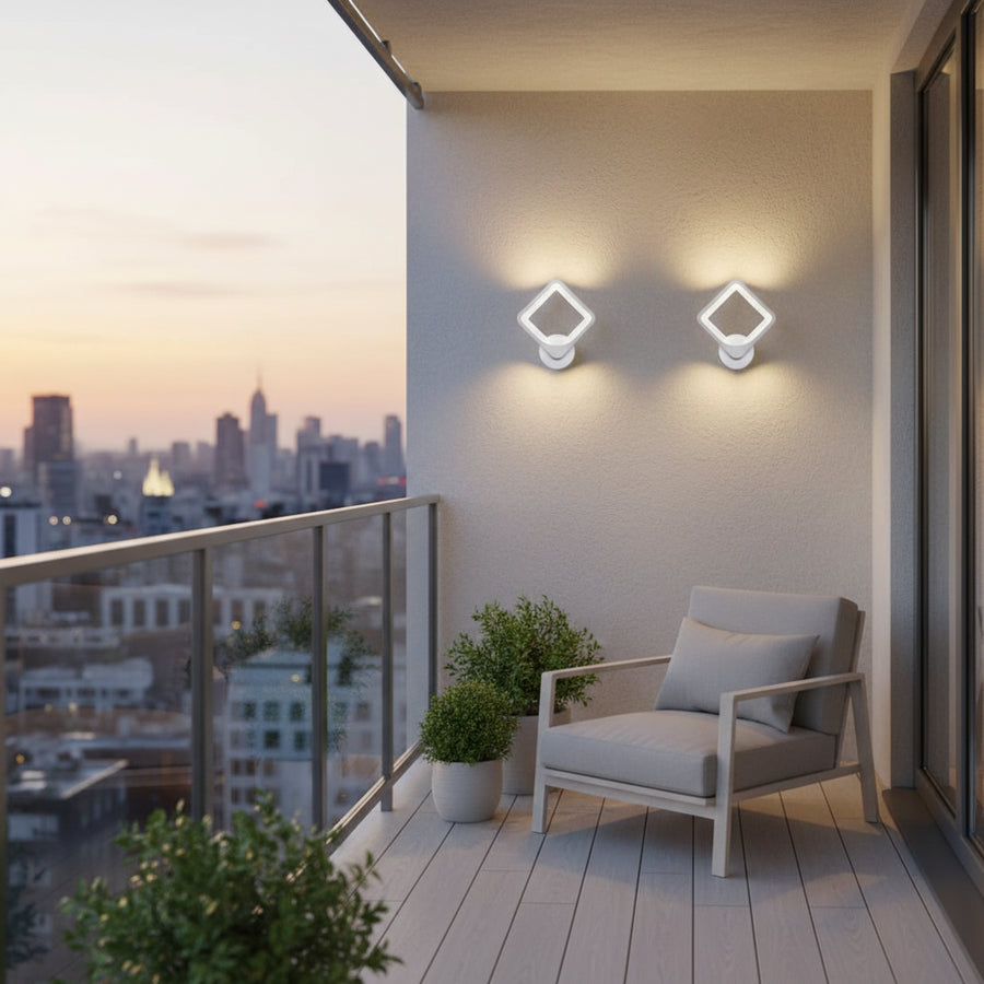 Akila LED nástěnné svítidlo, 15W, bílé, studené/teplé/neutrální světlo Vnitřní nástěnná svítidla Výchozí název Alessandro Design