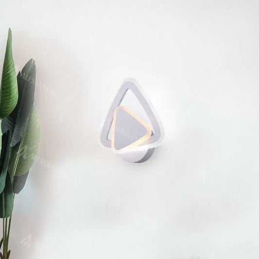 Baldovin LED nástěnné svítidlo, 28W, bílé, studené/teplé/neutrální světlo Vnitřní nástěnná svítidla Výchozí název Alessandro Design