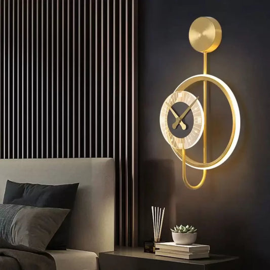 Bridger LED nástěnné světlo 18W integrované hodiny Zlatá černá Venkovní nástěnná světla Výchozí název Alessandro Design