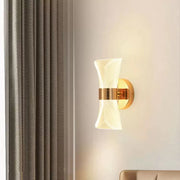 Callum 7W zlaté nástěnné LED svítidlo Vnitřní nástěnná svítidla Výchozí název Alessandro Design