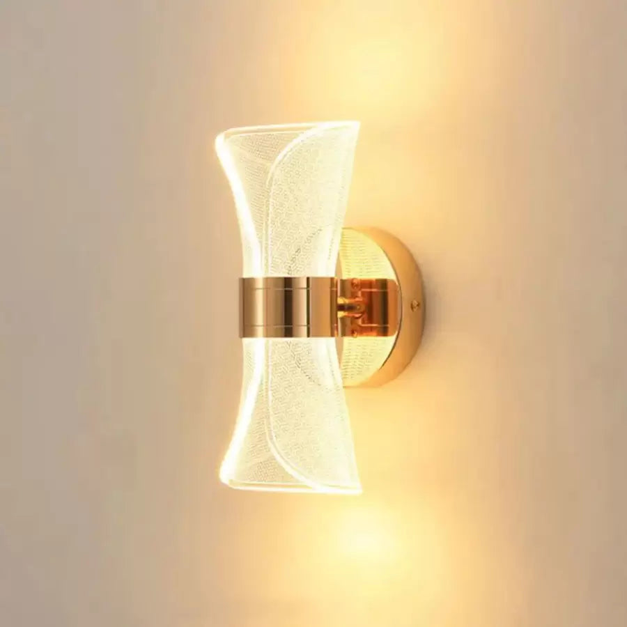 Callum 7W zlaté nástěnné LED svítidlo Vnitřní nástěnná svítidla Výchozí název Alessandro Design