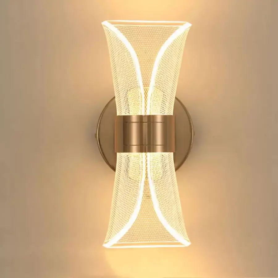 Callum 7W zlaté nástěnné LED svítidlo Vnitřní nástěnná svítidla Výchozí název Alessandro Design