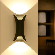 Venkovní nástěnné LED svítidlo Heba, 10W IP65, kov, černá Venkovní nástěnná svítidla Výchozí název Alessandro Design