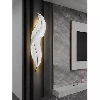 Esther LED nástěnné svítidlo, tvar klínu, 36W, 87cm Bílá/zlatá Vnitřní nástěnné svítidlo Výchozí název Alessandro Design