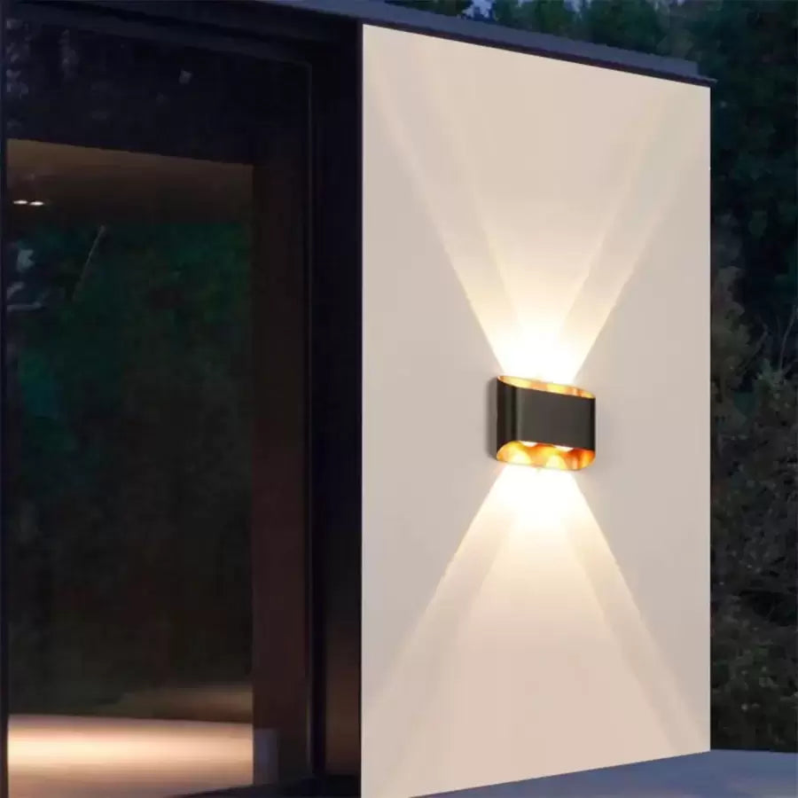 Exteriérové ​​nástěnné LED svítidlo Ellis 4W Gold Black Venkovní nástěnná svítidla Výchozí název Alessandro Design
