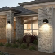 Vnější LED Matthias 5W Černé Teplé světlo Venkovní nástěnná lampa Výchozí název Alessandro Design