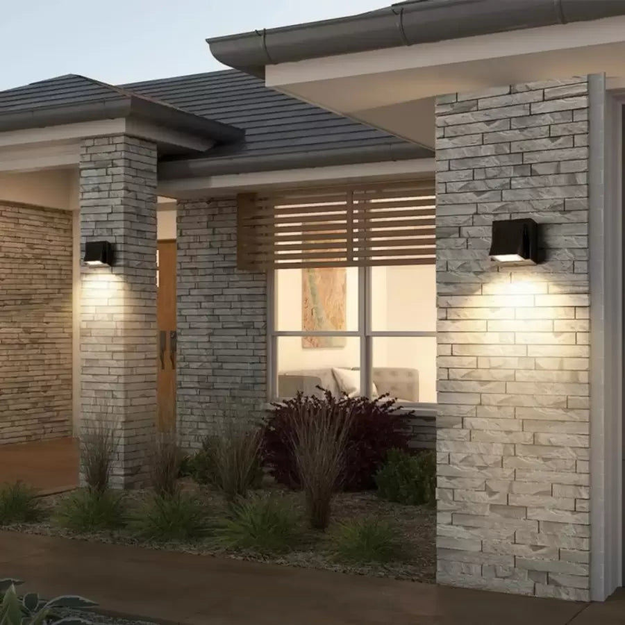 Vnější LED Matthias 5W Černé Teplé světlo Venkovní nástěnná lampa Výchozí název Alessandro Design