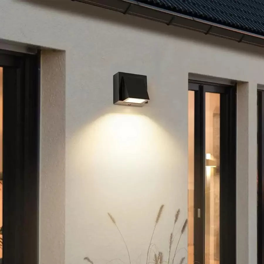 Vnější LED Matthias 5W Černé Teplé světlo Venkovní nástěnná lampa Výchozí název Alessandro Design