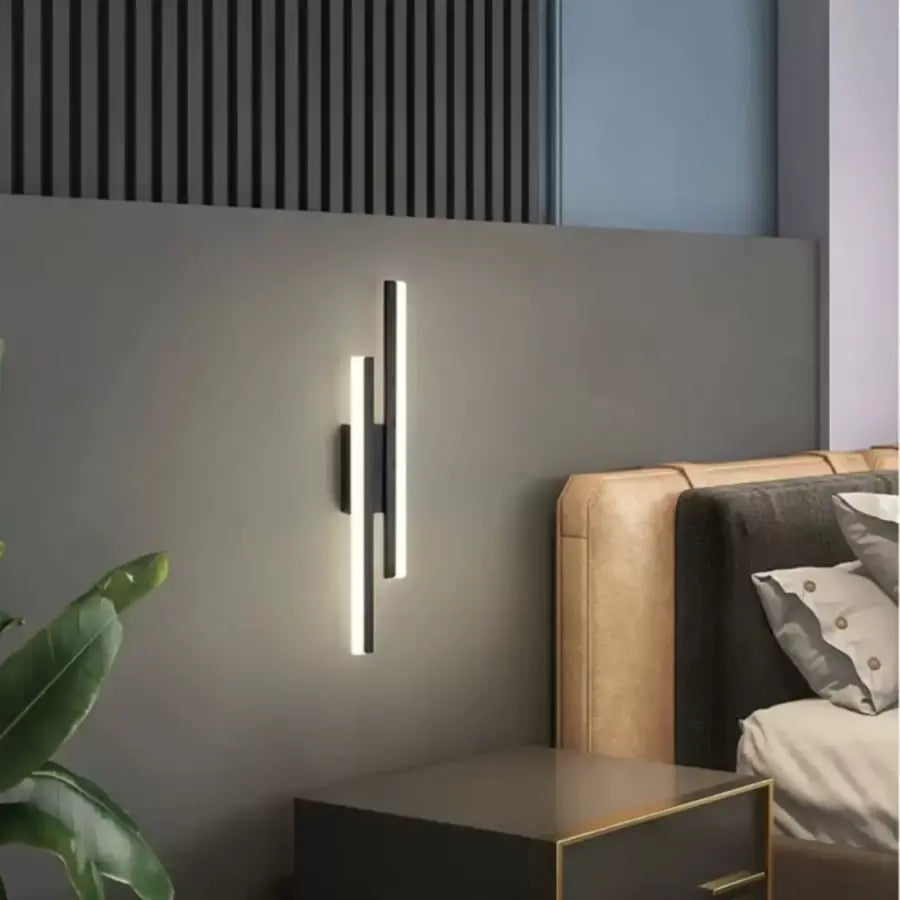 Lyra LED nástěnné svítidlo, 18W, akryl, černá bílá Vnitřní nástěnná svítidla Výchozí název Alessandro Design