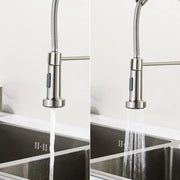 Kuchyňská baterie s výsuvnou sprchou, nerezová ocel a chromová mosaz, YD/101 Kuchyňské baterie Výchozí název Alessandro Design