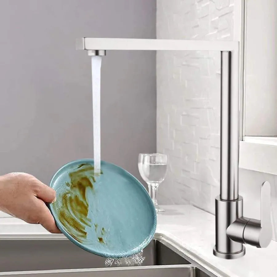 Kuchyňská baterie z nerezové oceli Stříbrná Kuchyňská baterie Výchozí název Alessandro Design