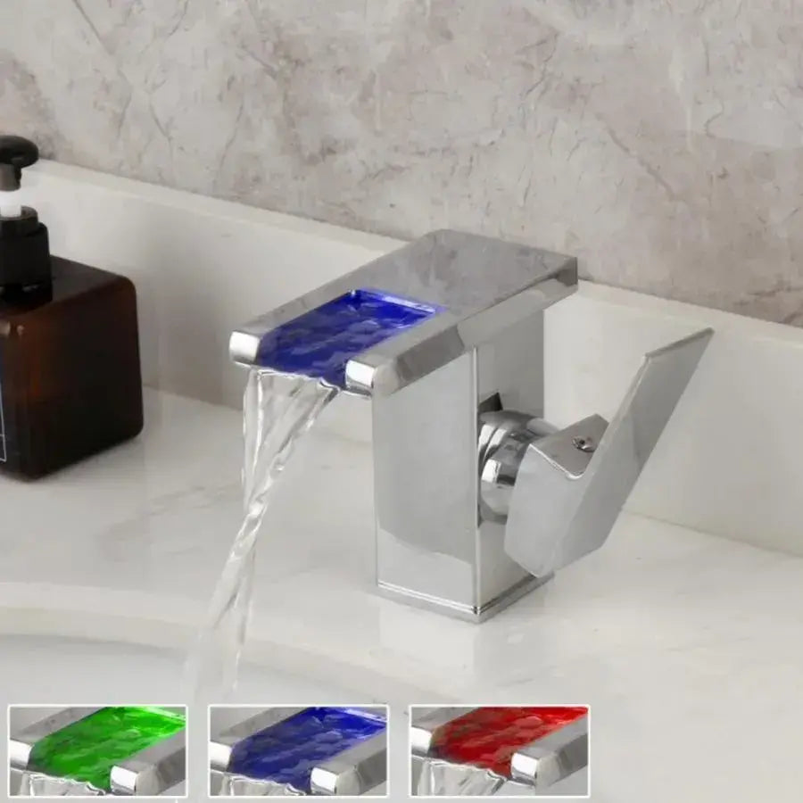 Dřezová baterie, Chrome, RGB Light, Změna barvy v závislosti na teplotě vody, OD3014 Koupelnové baterie Výchozí název Alessandro Design