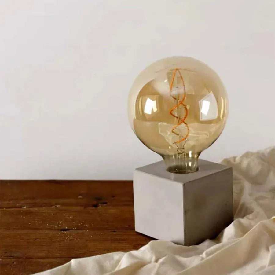 Žárovka se spirálovým vláknem E27, 4W, Warm Light LED Produkty Výchozí název Alessandro Design
