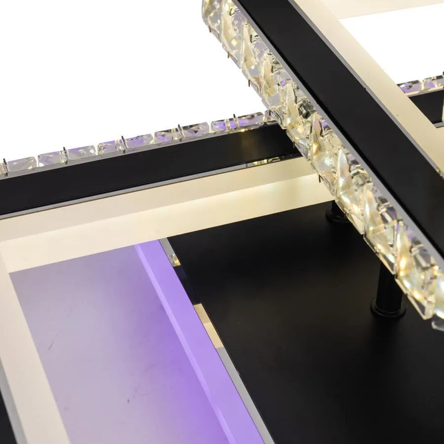 LED lustr s dálkovým ovládáním a krystalem LEILA 88W, 3 čtverce, studené/teplé/neutrální světlo, stmívatelné, černý lesklý chrom LED lustry s dálkovým ovládáním Výchozí název Alessandro Design