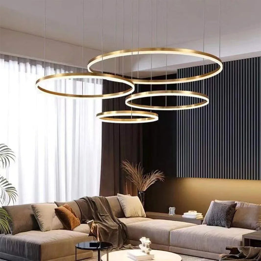 Závěsný LED lustr s dálkovým ovládáním ADELAIDA 226W, 4 kruhy, studené/teplé/neutrální světlo, stmívatelné, lesklé zlaté, nastavitelná výška Moderní lustry Výchozí název Alessandro Design