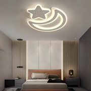 Nova LED lustr s dálkovým ovládáním, 89W, stmívatelný, ve tvaru měsíce a hvězdy, bílý LED lustr s dálkovým ovládáním Výchozí název Alessandro Design