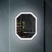 Polygonové LED zrcadlo, 60x80cm, senzor Ralya MotionGlow Marcello, systém odmlžování, hodiny a teploměr, zrcadla Dimabila Marcello Výchozí název Alessandro Design