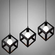 Lustr ve tvaru kostky, STRUKTUR Linear Trio, 3x E27, černý, kovový lesk Průmyslový Výchozí název Alessandro Design