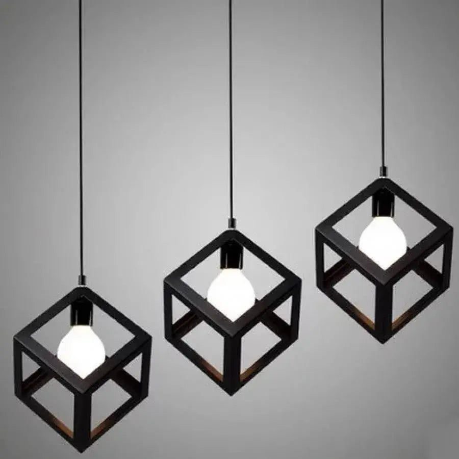 Lustr ve tvaru kostky, STRUKTUR Linear Trio, 3x E27, černý, kovový lesk Průmyslový Výchozí název Alessandro Design