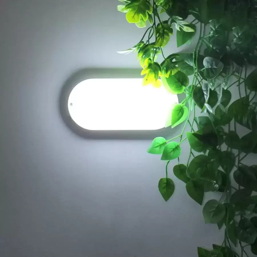 LED stropní svítidlo FANTAS oválné 8W 17cm bílé venkovní IP65 LED stropní svítidla Výchozí název Alessandro Design