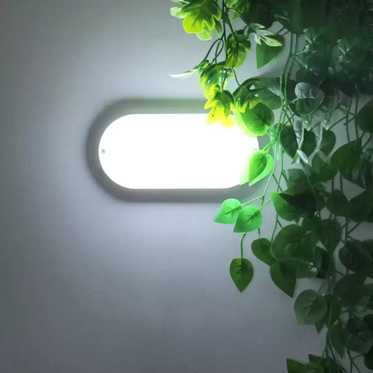 LED stropní svítidlo FANTAS oválné 8W 17cm bílé venkovní IP65 LED stropní svítidla Výchozí název Alessandro Design