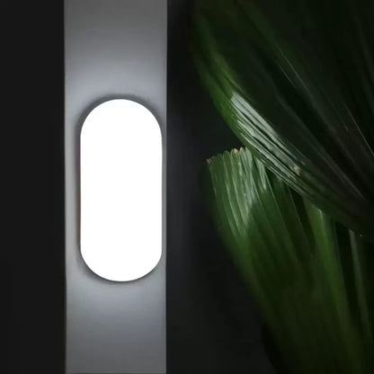 LED stropní svítidlo FANTAS oválné 8W 17cm bílé venkovní IP65 LED stropní svítidla Výchozí název Alessandro Design